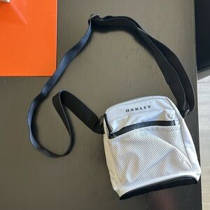 Oakley crossbody belt bag NWOT